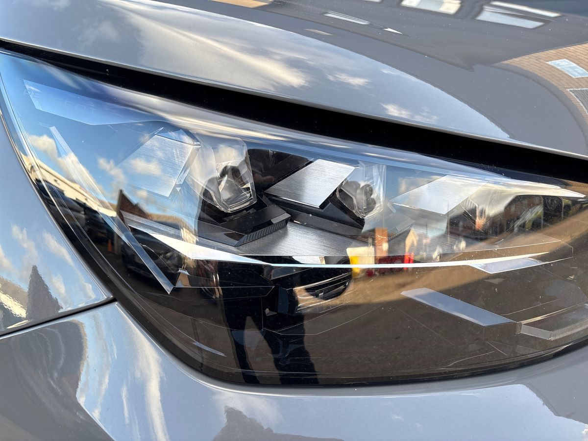 Used Peugeot 2008 2023 for sale - 76894833: Photo 32