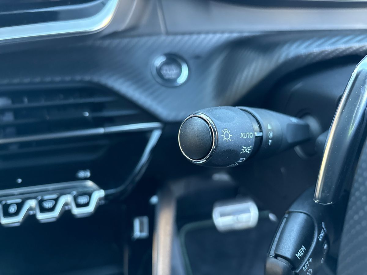 Used Peugeot 2008 2023 for sale - 76803978: Photo 23