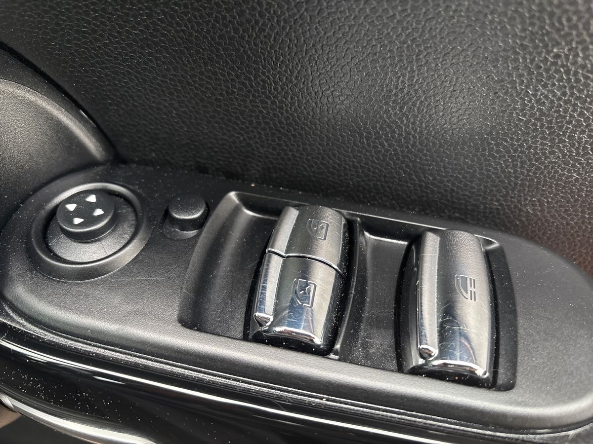 Used MINI Convertible 2020 for sale - 78158593: Photo 25