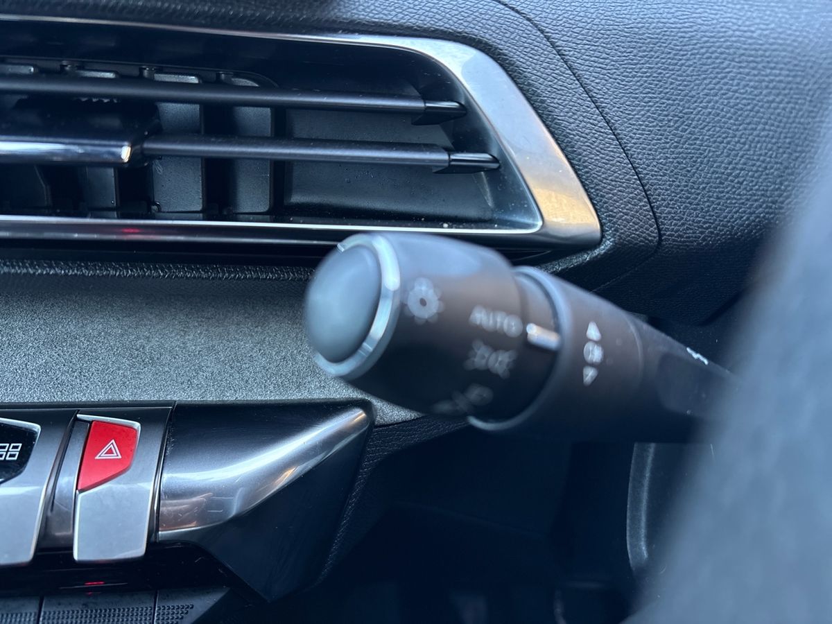 Used Peugeot 5008 2023 for sale - 78000100: Photo 23