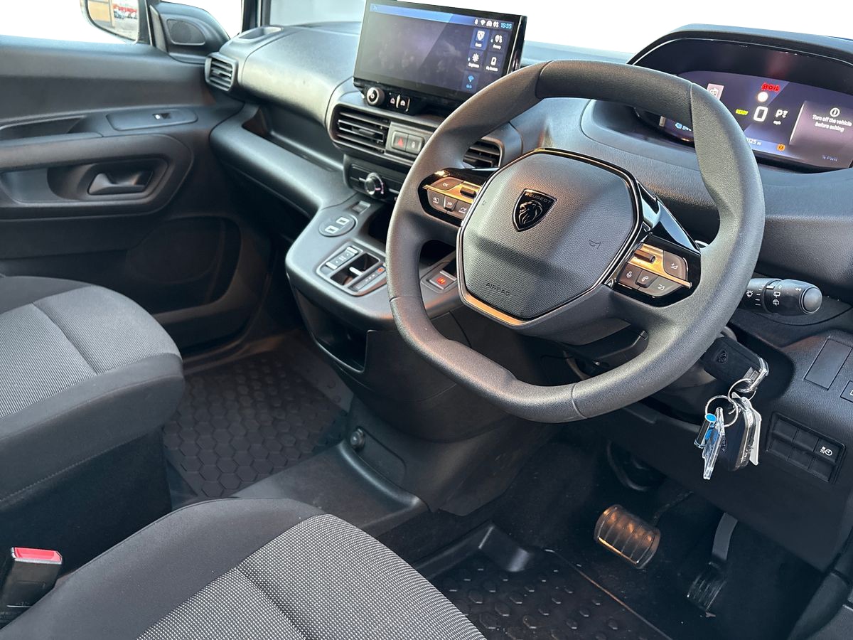 Used Peugeot Partner 2024 for sale - 77019917: Photo 17