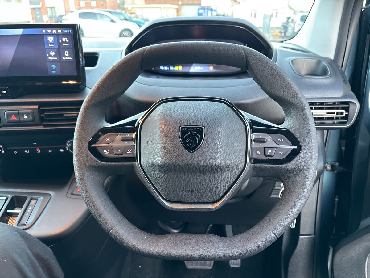 Used Peugeot Partner 2024 for sale - 77019917: Photo 18