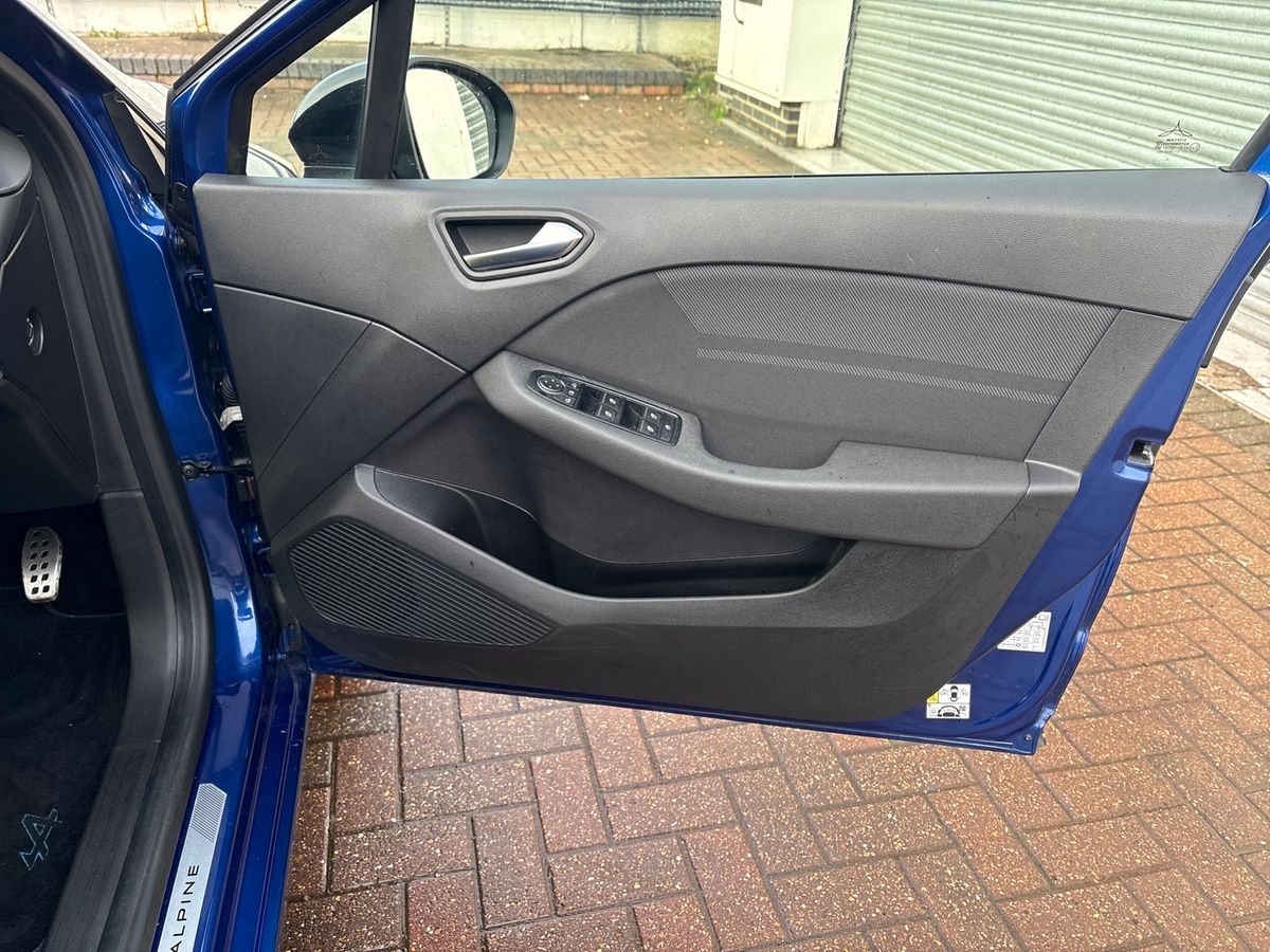 Used Renault Clio 2024 for sale - 77526088: Photo 35