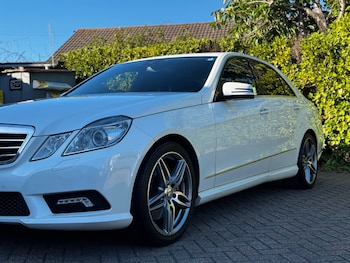 Used Mercedes-Benz E Class 2010 for sale - 79473542: Photo