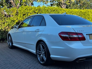 Used Mercedes-Benz E Class 2010 for sale - 79473542: Photo