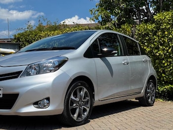 Used Toyota Yaris 2013 for sale - 79232972: Photo