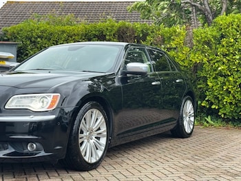 Used Chrysler 300C 2015 for sale - 78995847: Photo