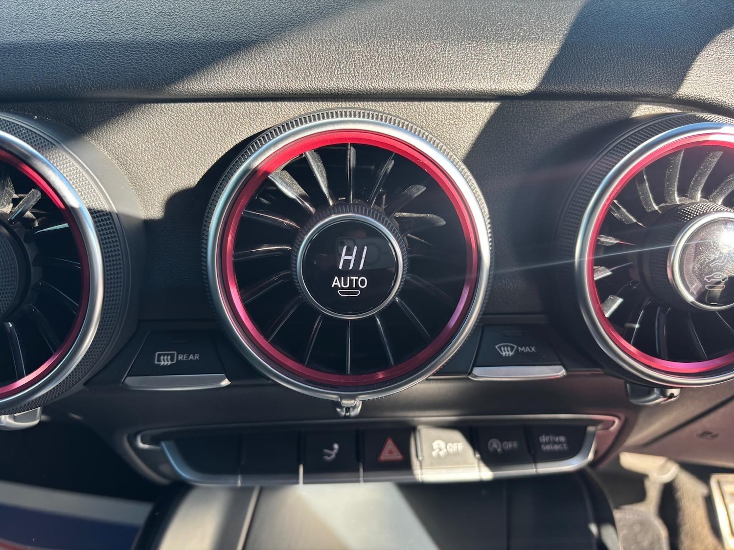 Used Audi TT 2015 for sale - 77440897: Photo 46