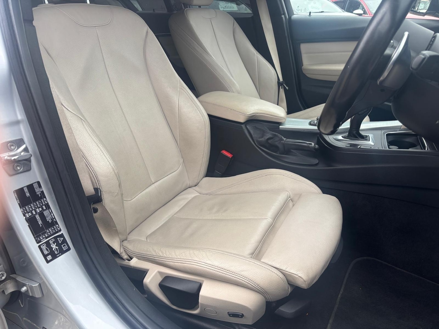 Used BMW 3 Series 2015 for sale - 77633111: Photo 11