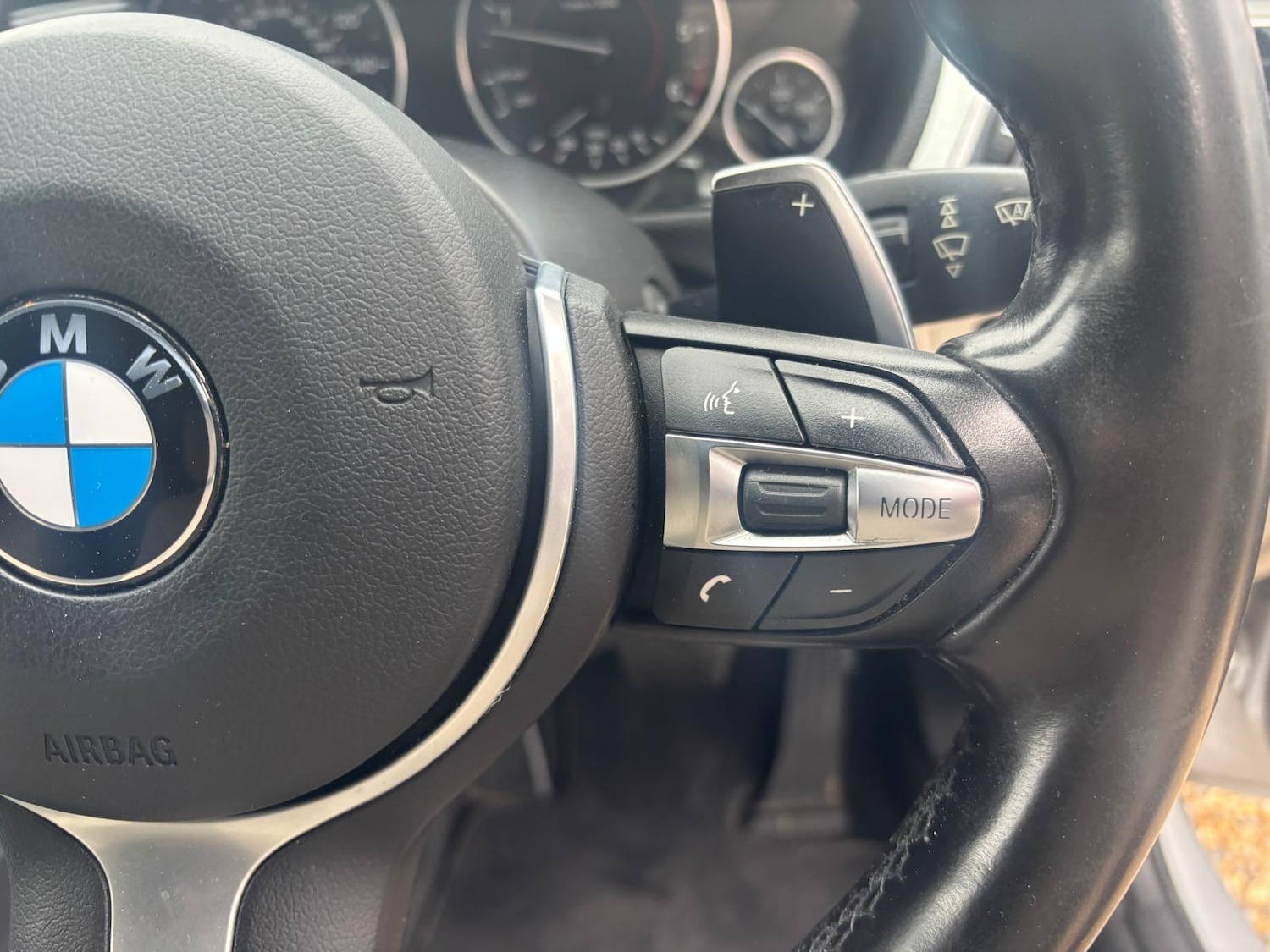 Used BMW 3 Series 2015 for sale - 77633111: Photo 42