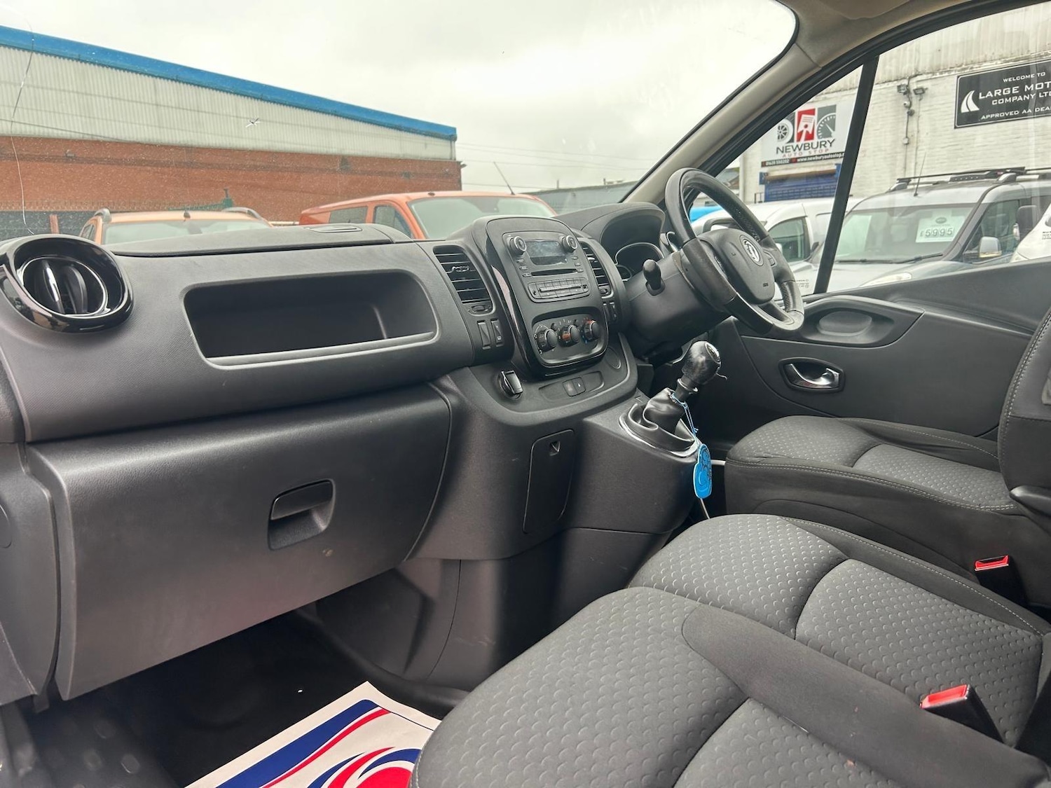 Used Vauxhall Vivaro 2017 for sale - 76269931: Photo 10