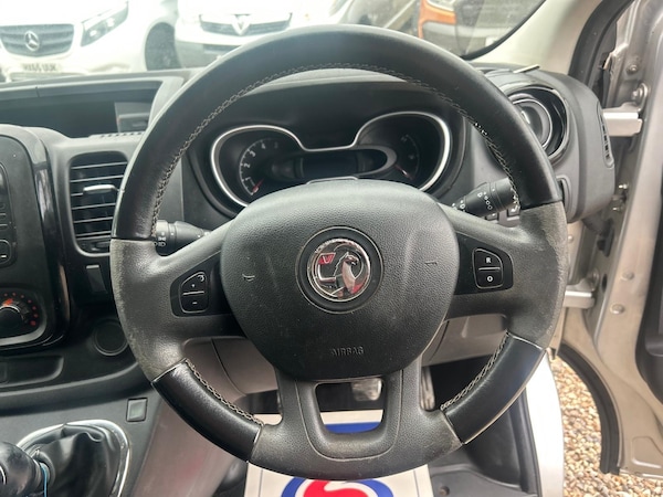 Used Vauxhall Vivaro 2017 for sale - 76269931: Photo 17