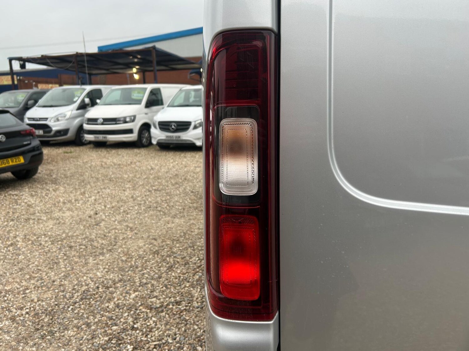 Used Vauxhall Vivaro 2017 for sale - 76269931: Photo 30