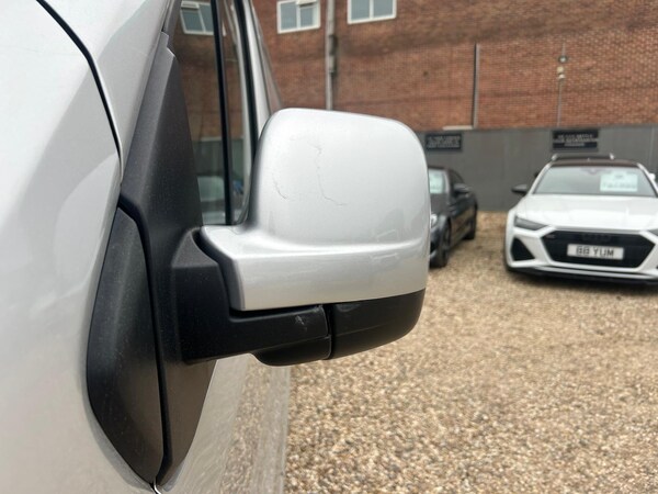 Used Vauxhall Vivaro 2017 for sale - 76269931: Photo 38
