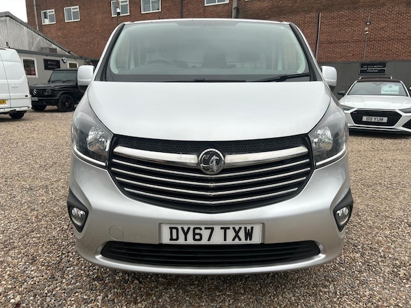 Used Vauxhall Vivaro 2017 for sale - 76269931: Photo 3