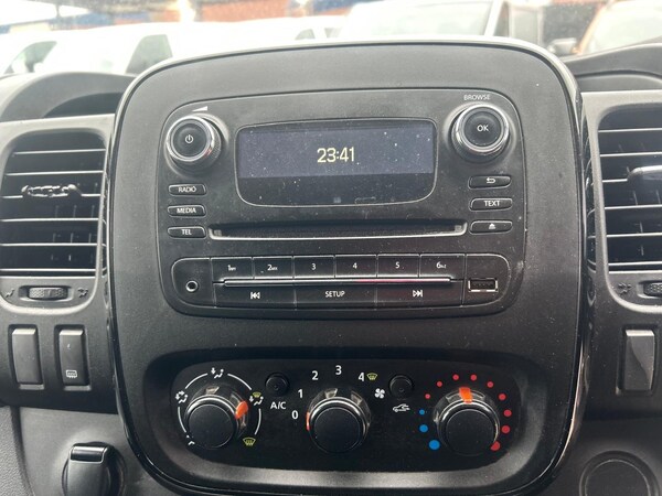 Used Vauxhall Vivaro 2017 for sale - 76269931: Photo 52