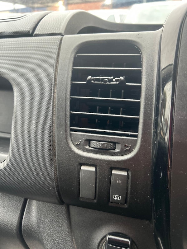 Used Vauxhall Vivaro 2017 for sale - 76269931: Photo 63