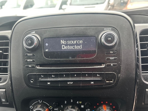 Used Vauxhall Vivaro 2017 for sale - 76269931: Photo 64