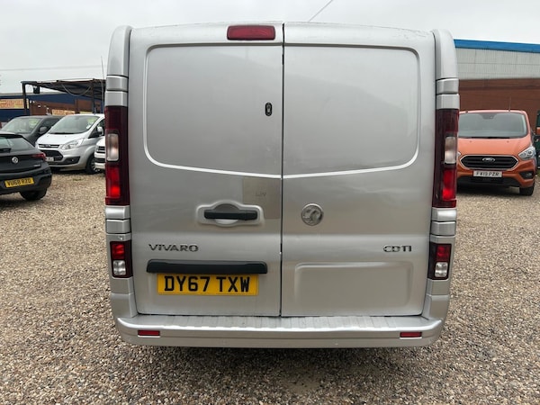 Used Vauxhall Vivaro 2017 for sale - 76269931: Photo 7