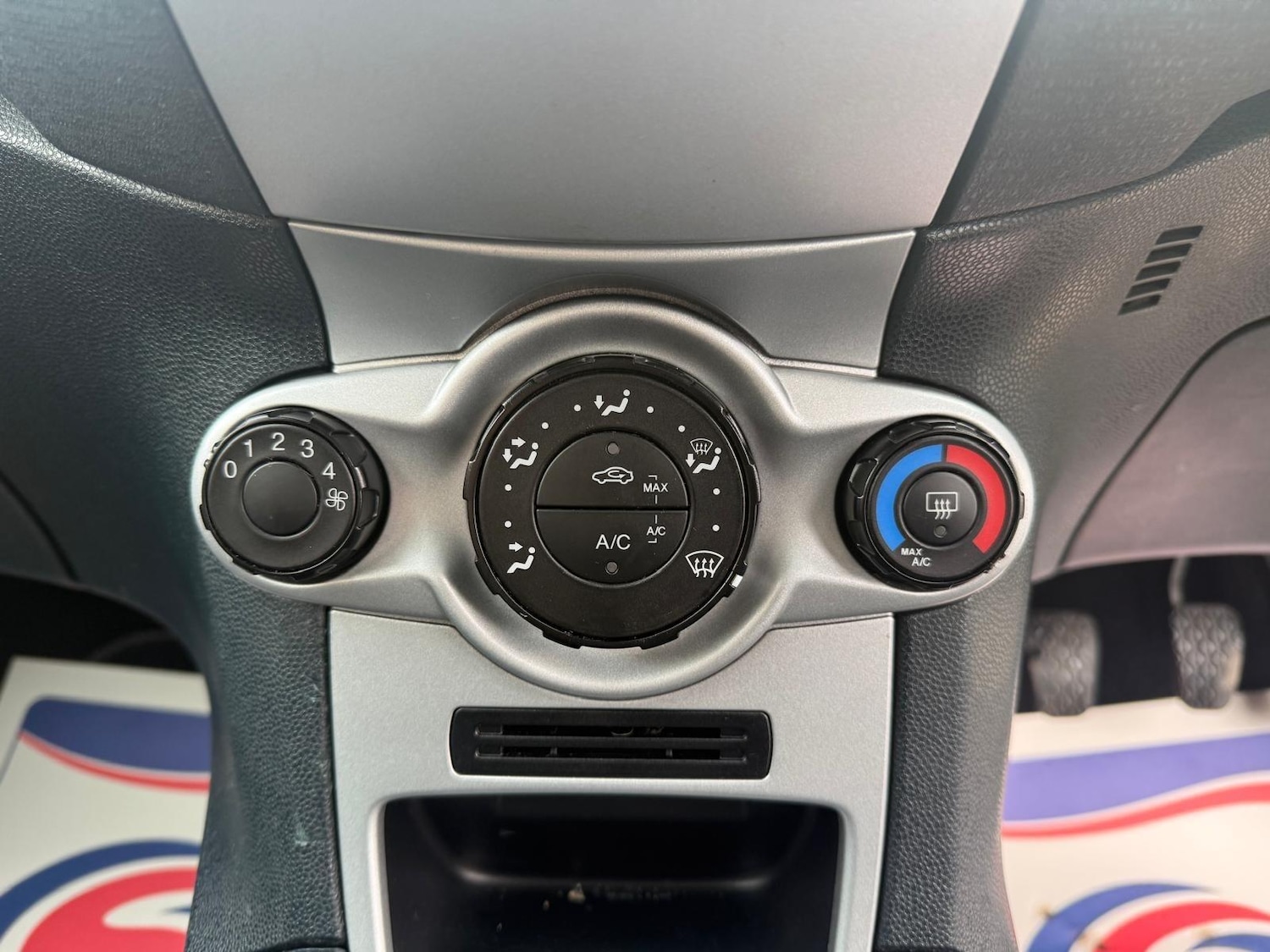 Used Ford Fiesta 2012 for sale - 78071978: Photo 12