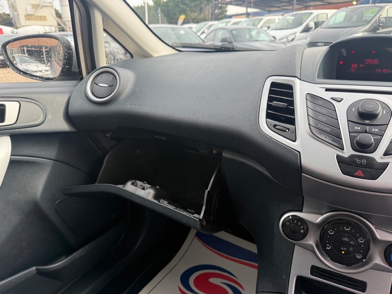 Used Ford Fiesta 2012 for sale - 78071978: Photo 34