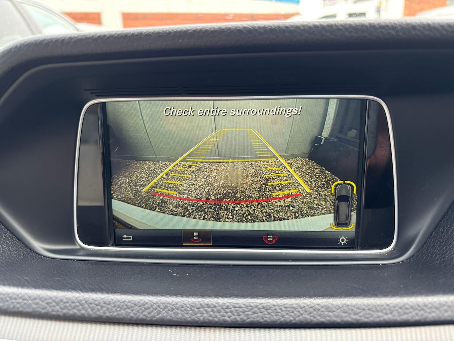 Used Mercedes-Benz E Class 2015 for sale - 77330525: Photo 11