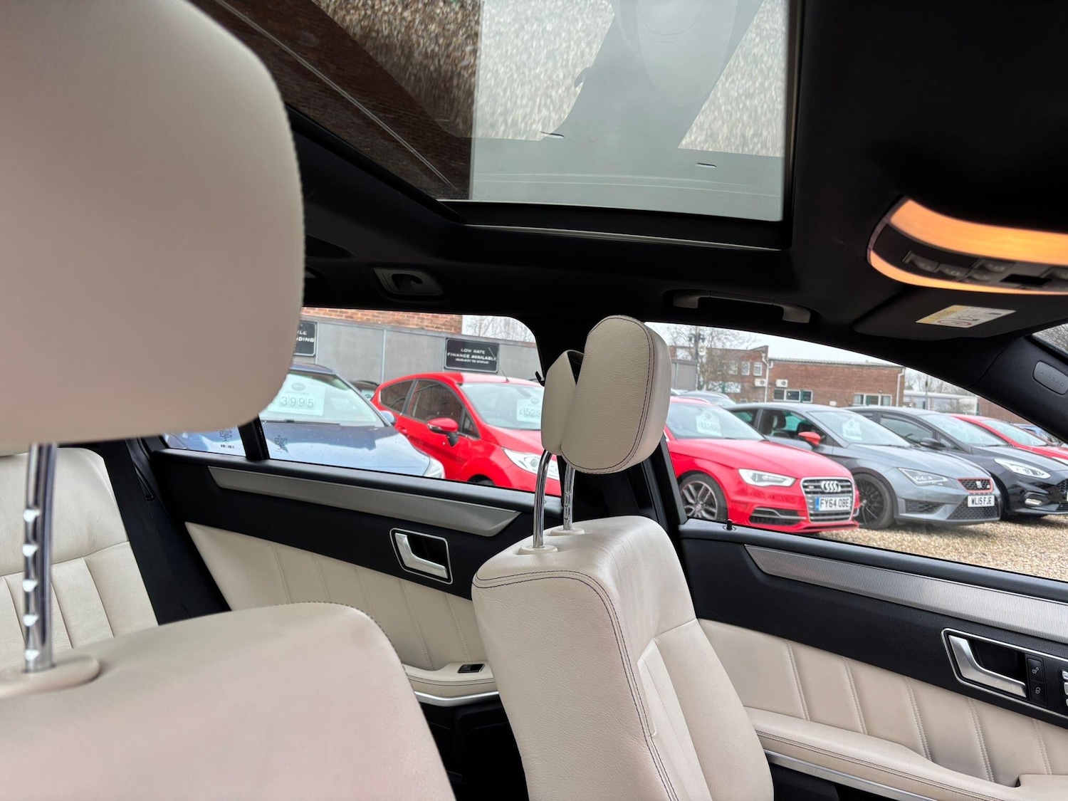 Used Mercedes-Benz E Class 2015 for sale - 77330525: Photo 18