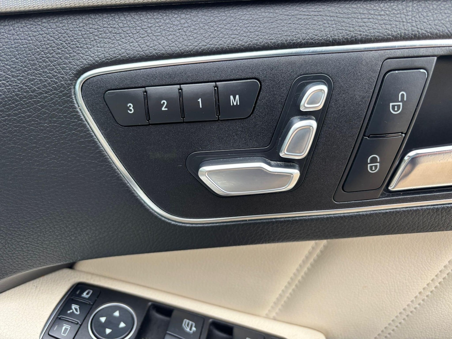 Used Mercedes-Benz E Class 2015 for sale - 77330525: Photo 20