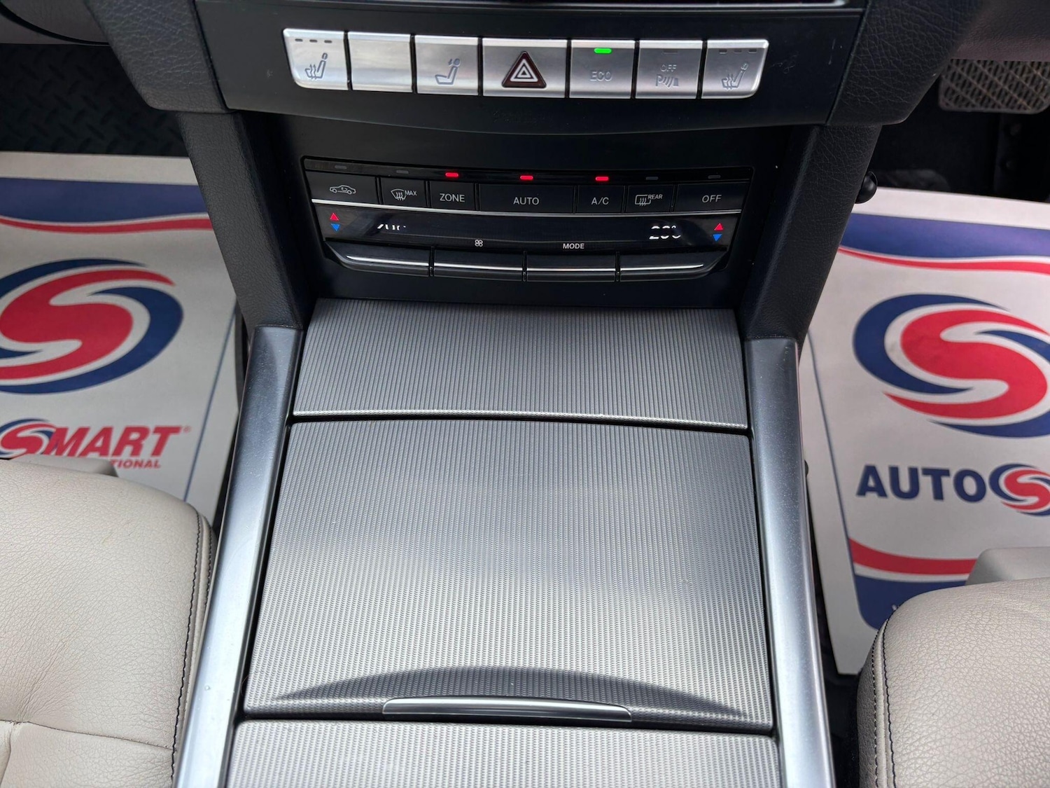 Used Mercedes-Benz E Class 2015 for sale - 77330525: Photo 21