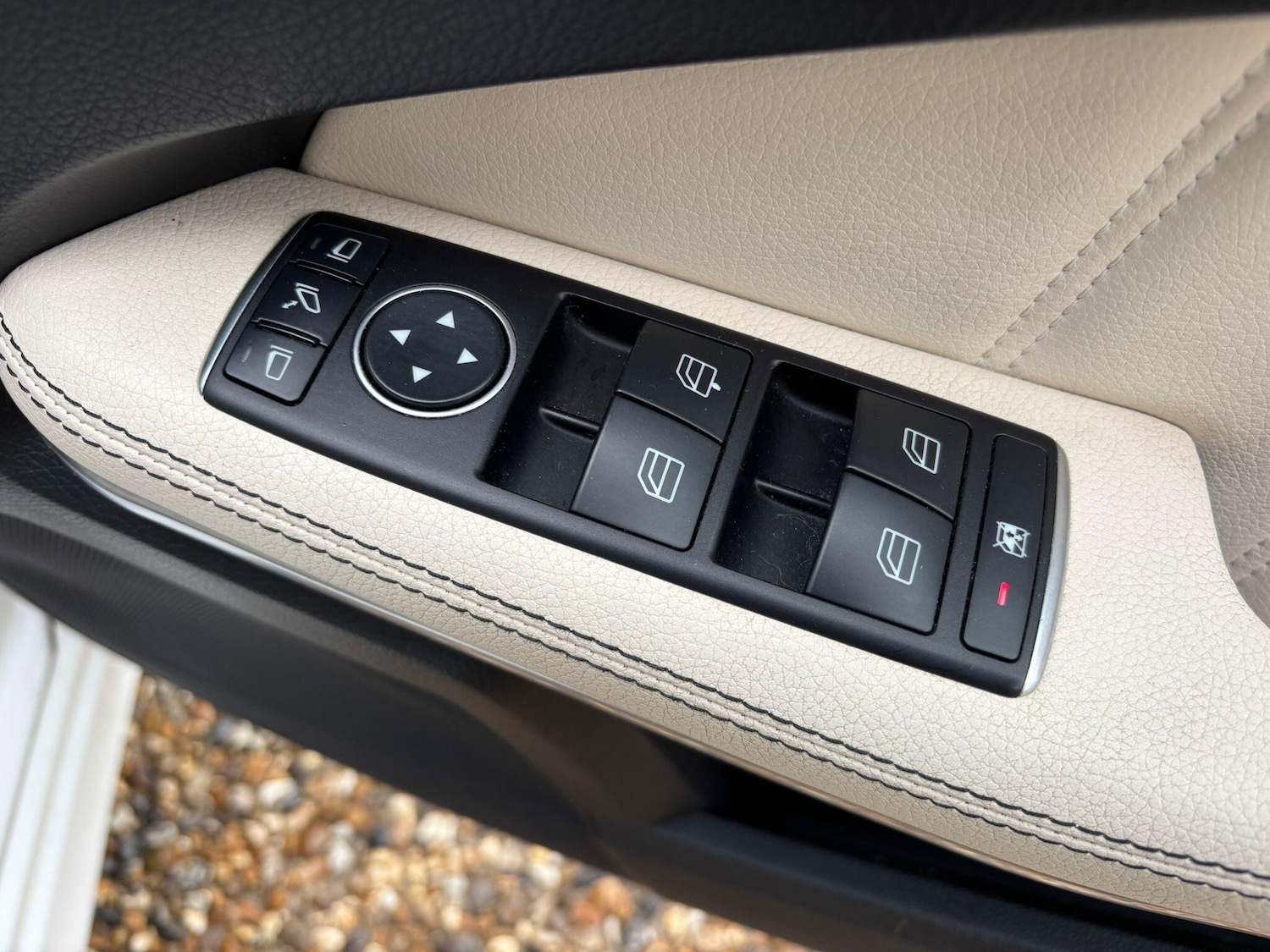 Used Mercedes-Benz E Class 2015 for sale - 77330525: Photo 38