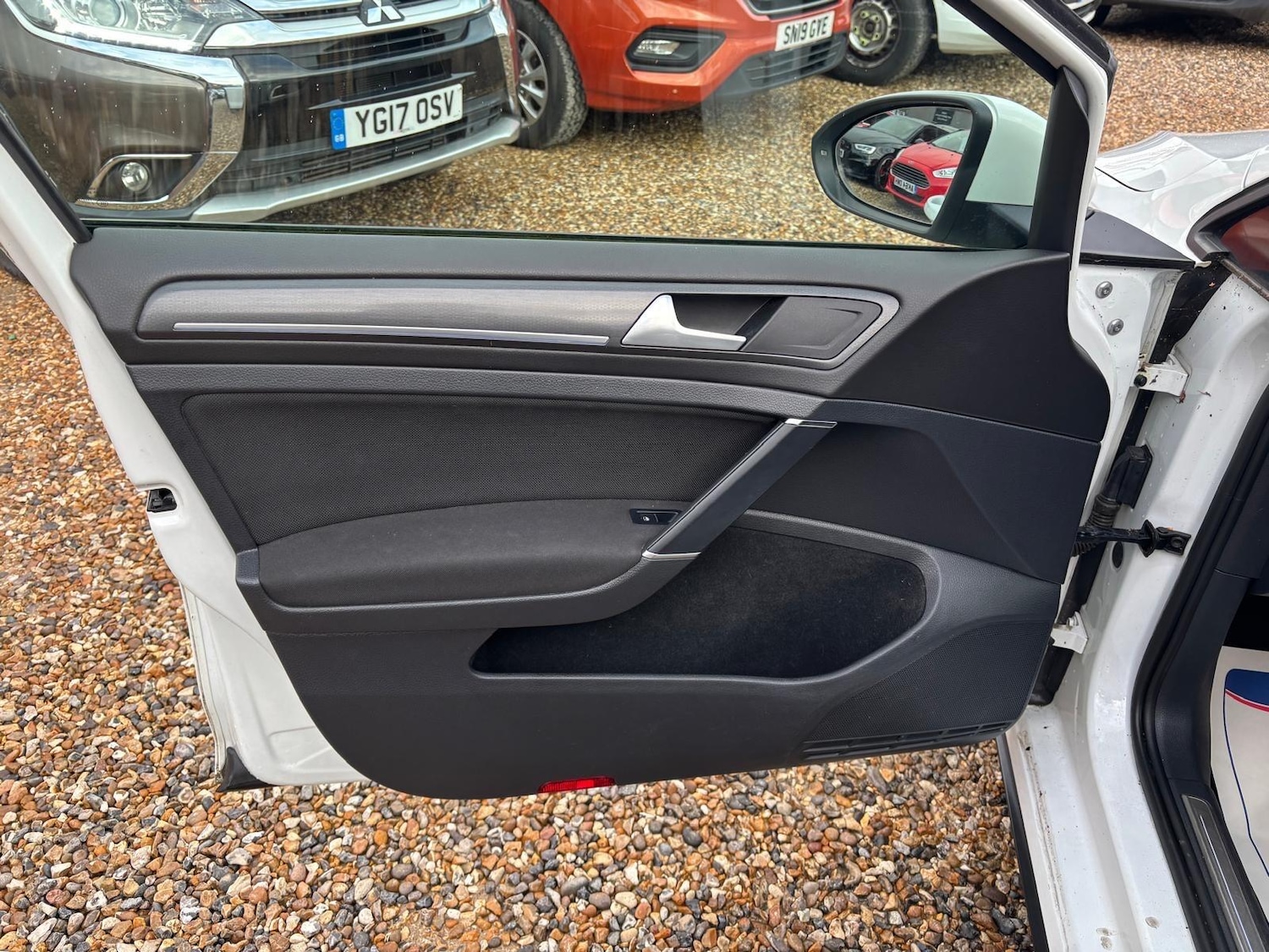 Used Volkswagen Golf 2018 for sale - 77175298: Photo 50