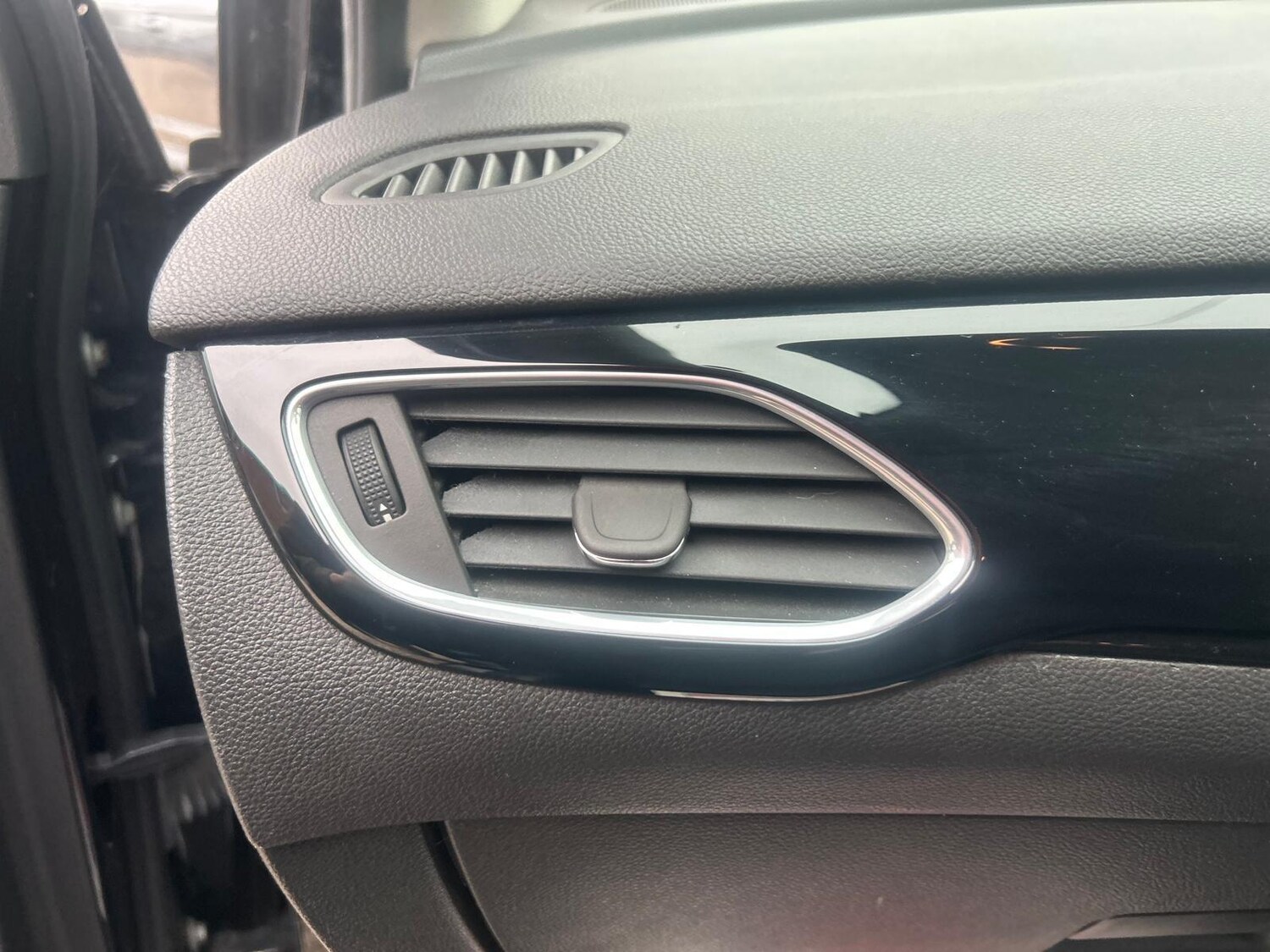 Used Vauxhall Astra 2018 for sale - 76295459: Photo 65