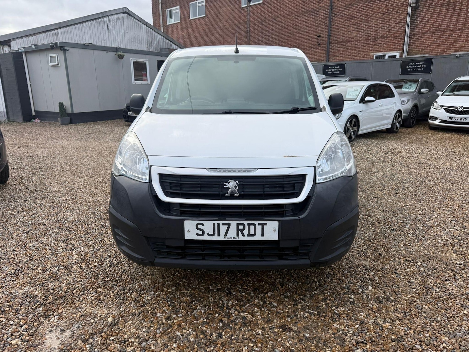 Used Peugeot Partner 2017 for sale - 76701096: Photo 3