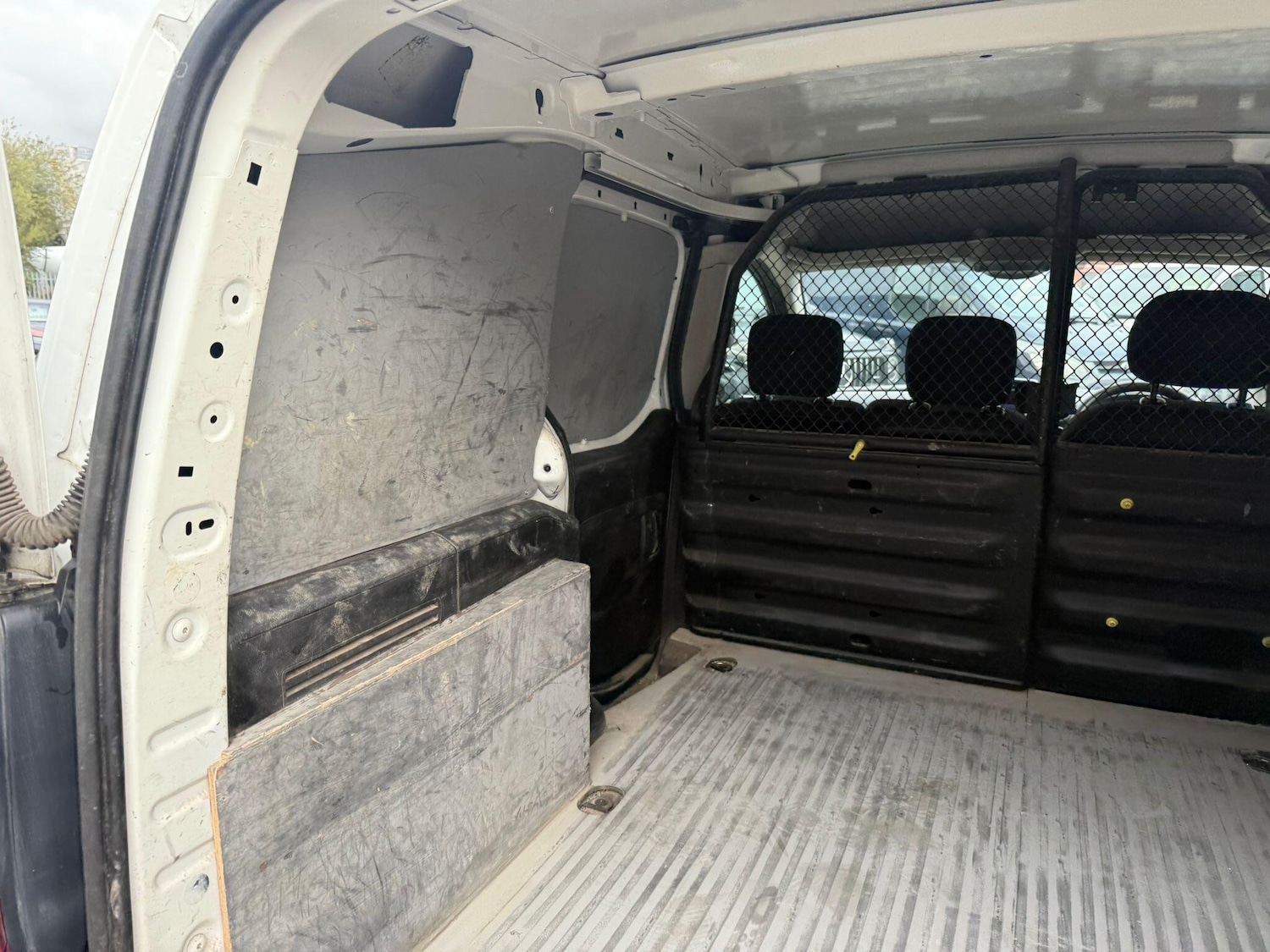 Used Peugeot Partner 2017 for sale - 76701096: Photo 38