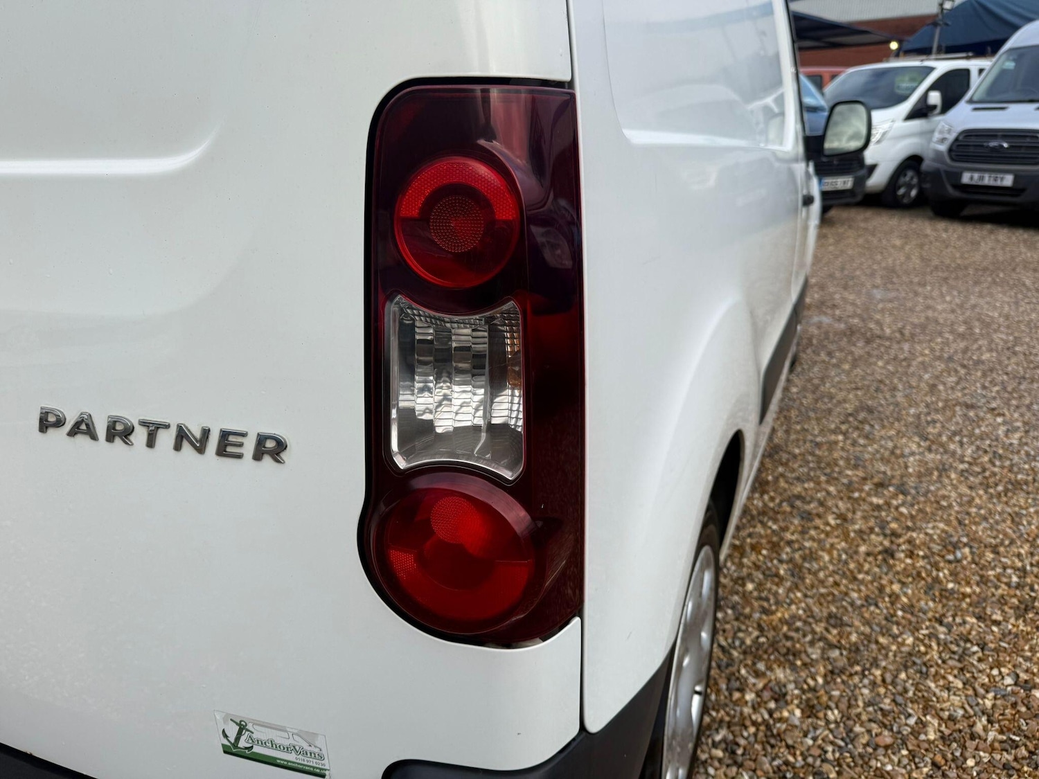 Used Peugeot Partner 2017 for sale - 76701096: Photo 43