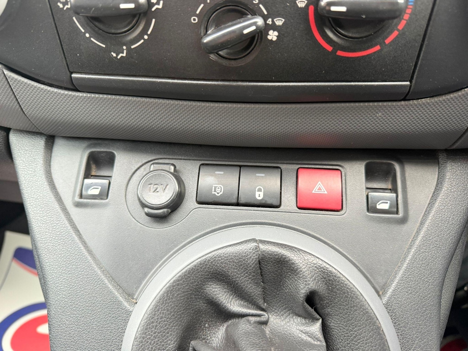 Used Peugeot Partner 2017 for sale - 76701096: Photo 46