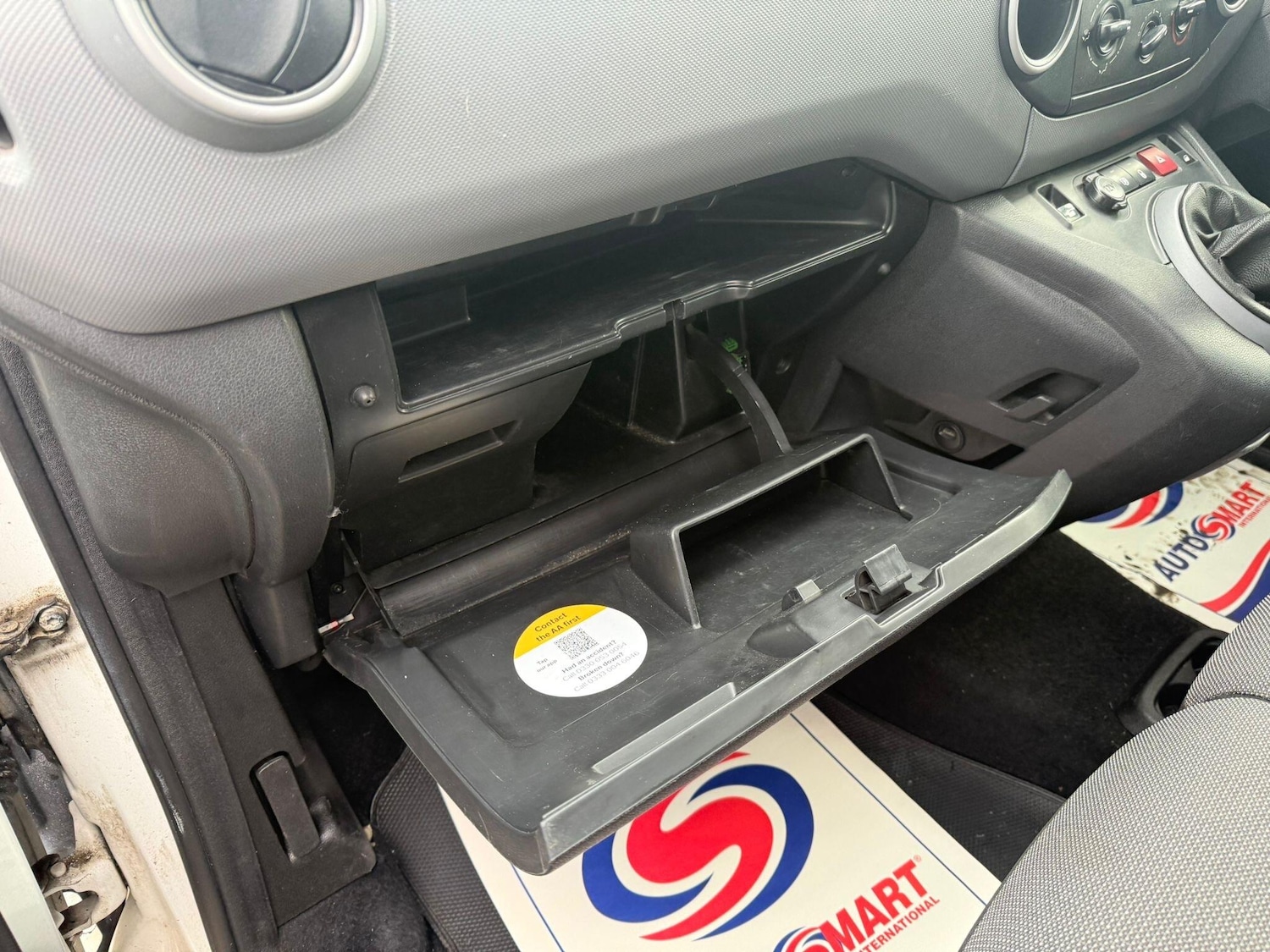 Used Peugeot Partner 2017 for sale - 76701096: Photo 50