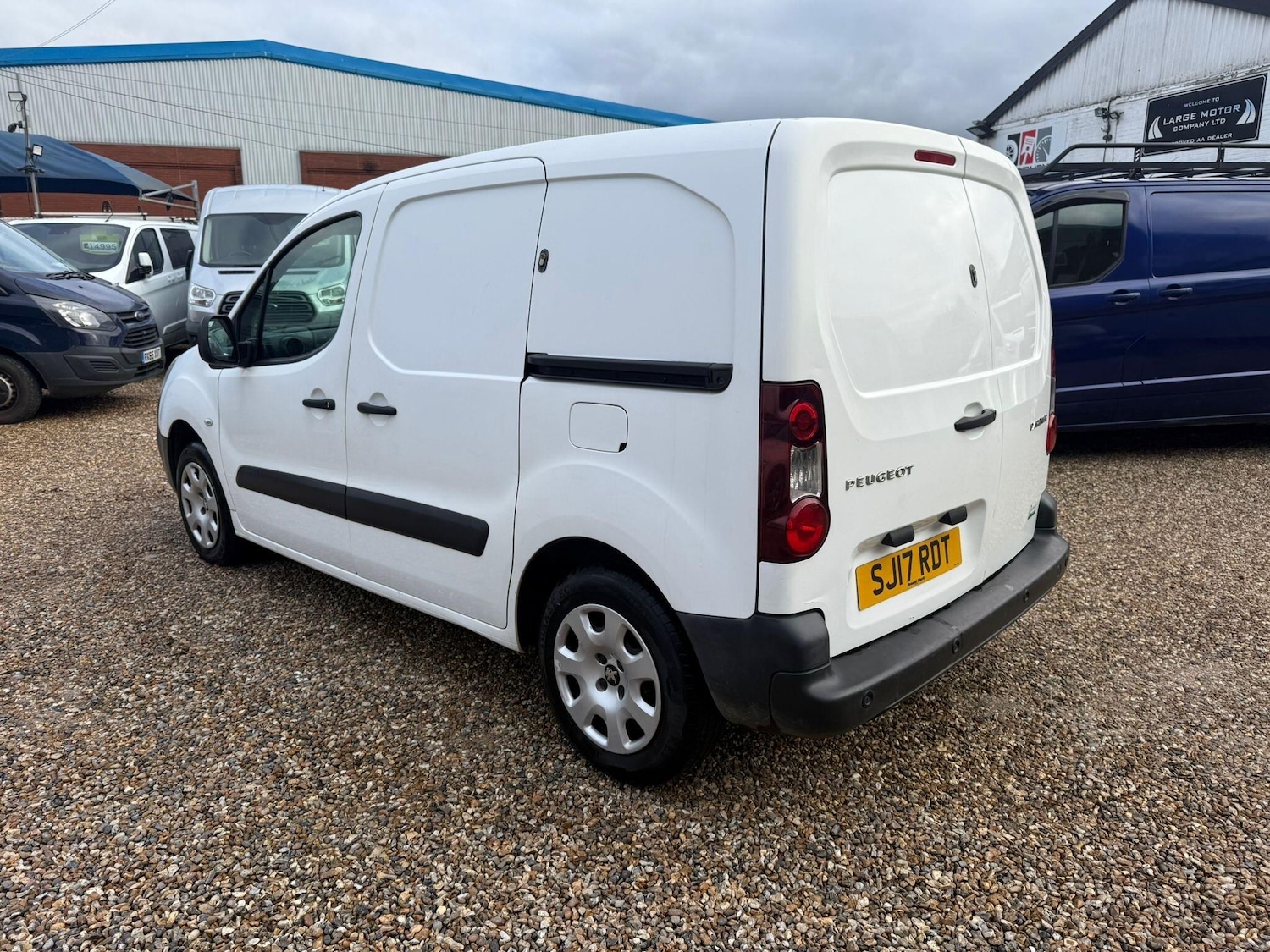 Used Peugeot Partner 2017 for sale - 76701096: Photo 51