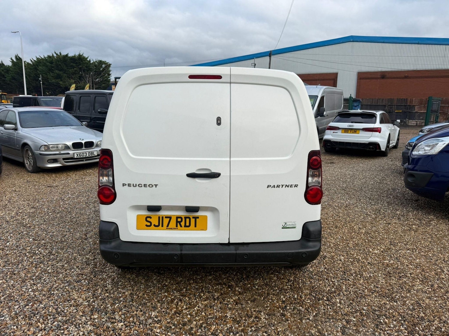 Used Peugeot Partner 2017 for sale - 76701096: Photo 8