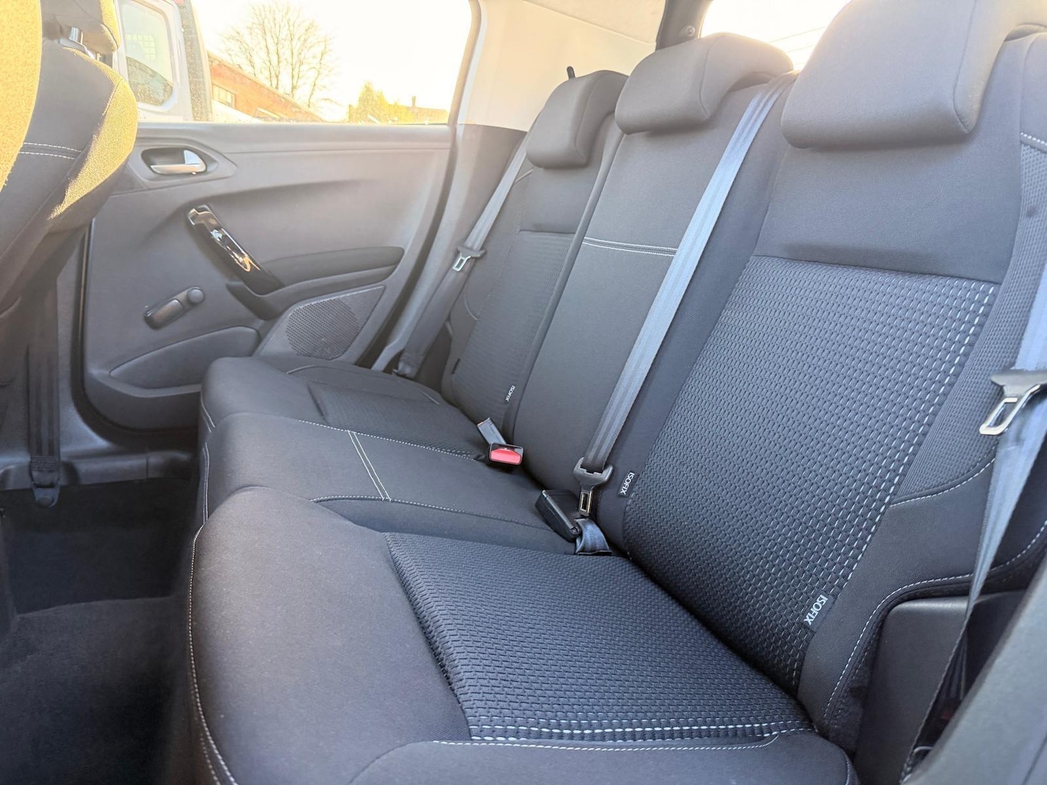 Used Peugeot 208 2017 for sale - 77097674: Photo 13