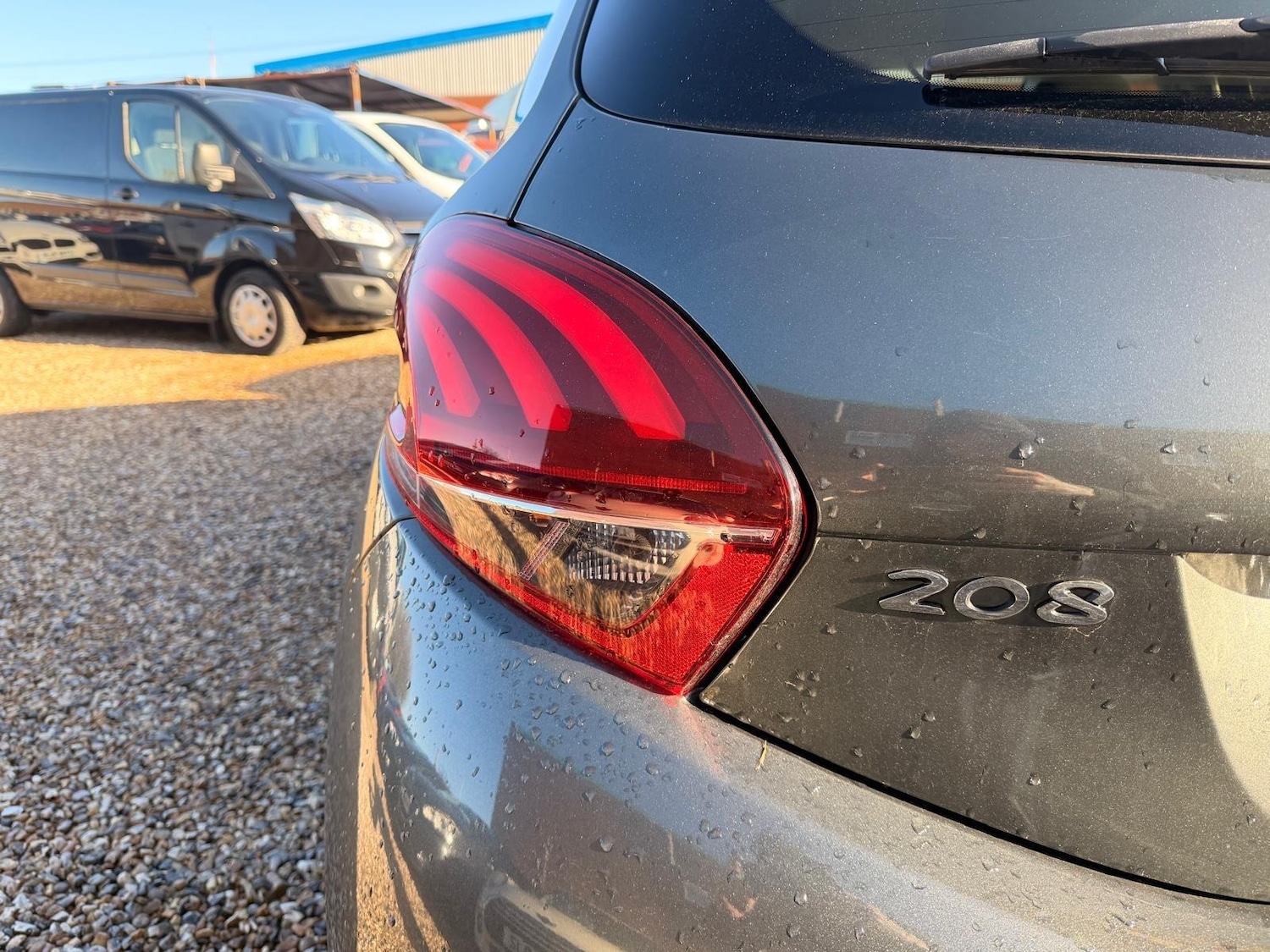 Used Peugeot 208 2017 for sale - 77097674: Photo 38