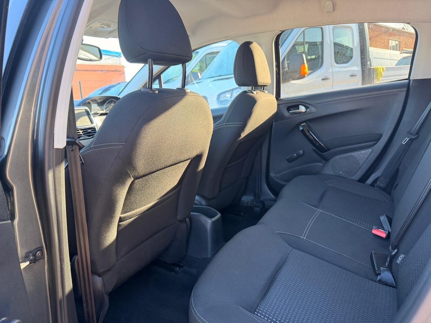 Used Peugeot 208 2017 for sale - 77097674: Photo 57