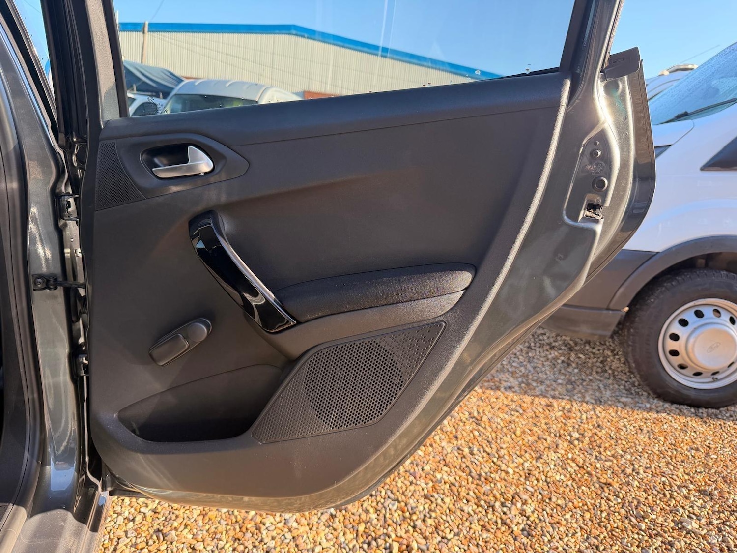 Used Peugeot 208 2017 for sale - 77097674: Photo 58