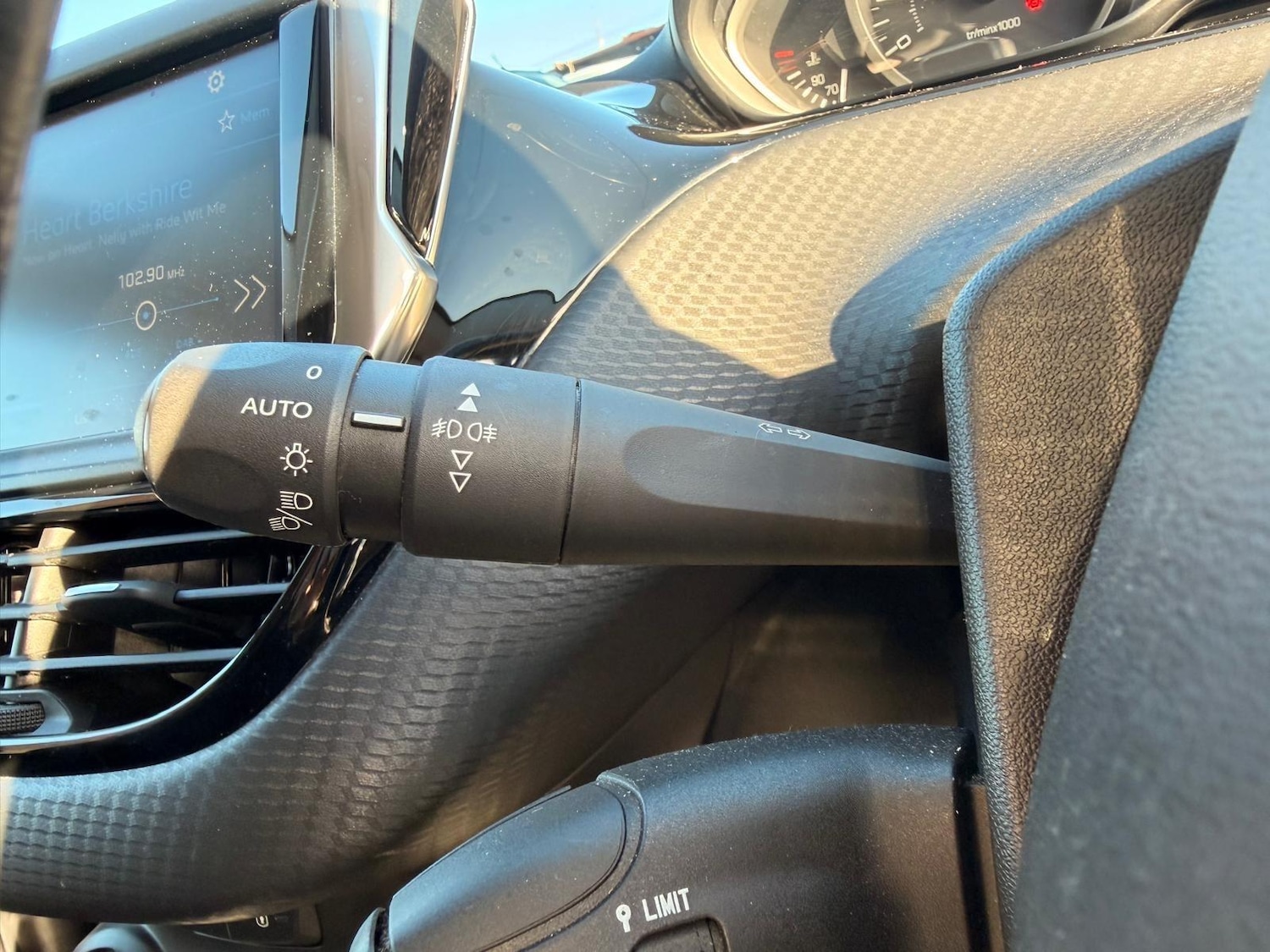 Used Peugeot 208 2017 for sale - 77097674: Photo 75