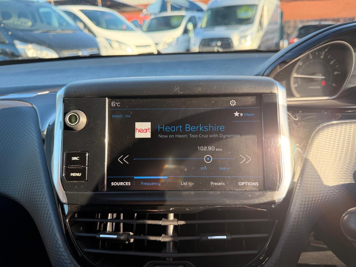 Used Peugeot 208 2017 for sale - 77097674: Photo 78