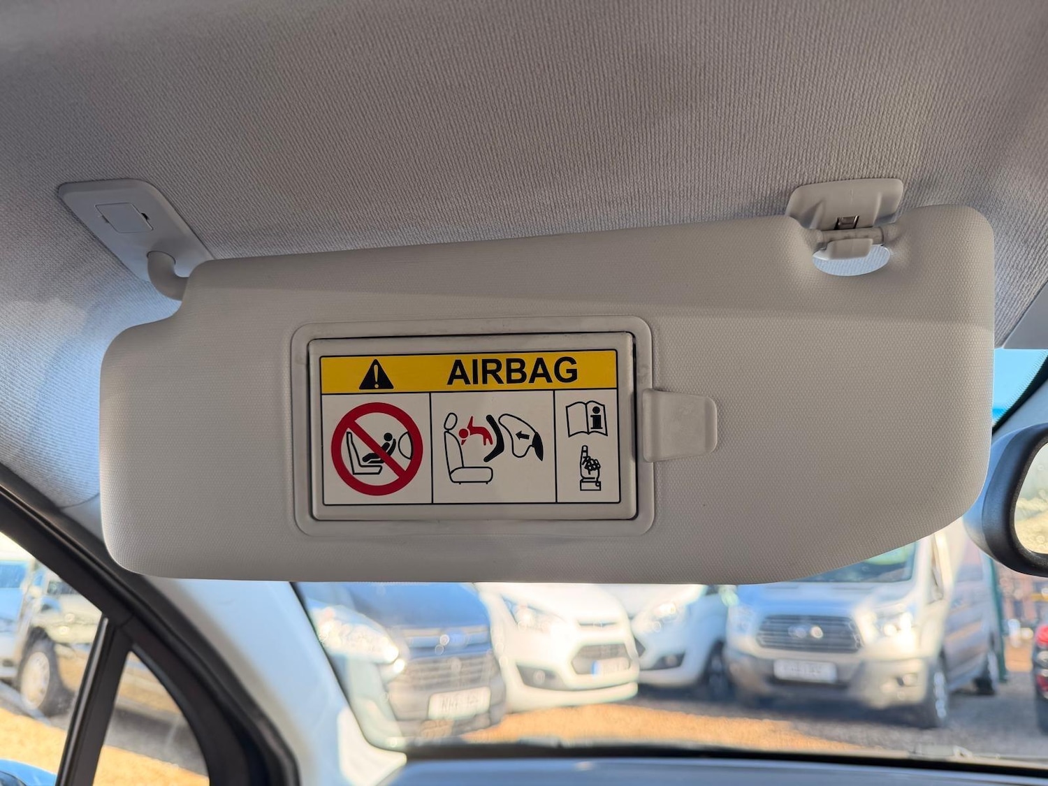 Used Peugeot 208 2017 for sale - 77097674: Photo 84