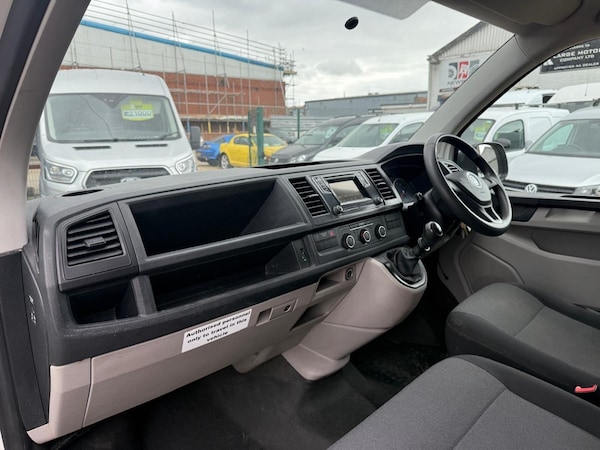 Used Volkswagen Transporter 2018 for sale - 74768596: Photo 11