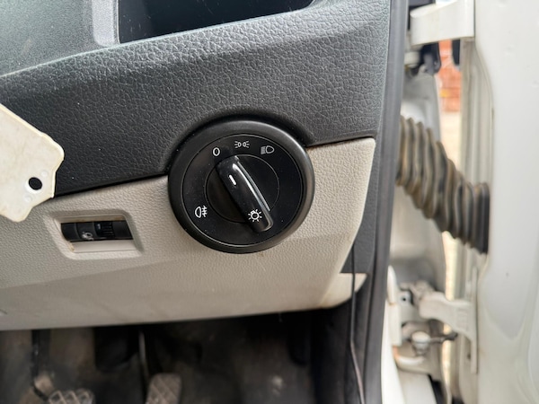 Used Volkswagen Transporter 2018 for sale - 74768596: Photo 23