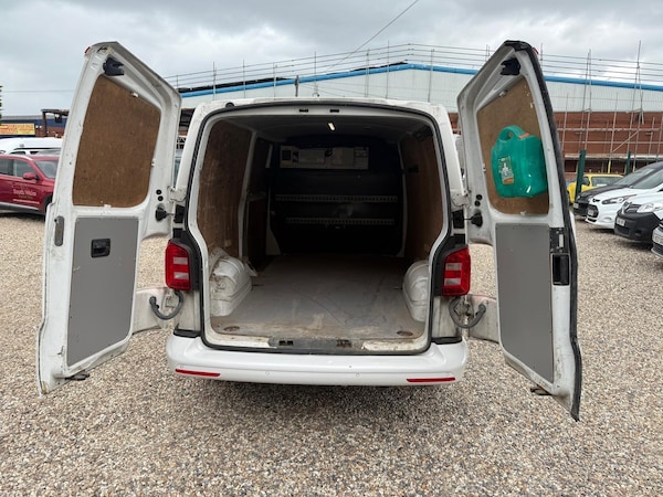 Used Volkswagen Transporter 2018 for sale - 74768596: Photo 5