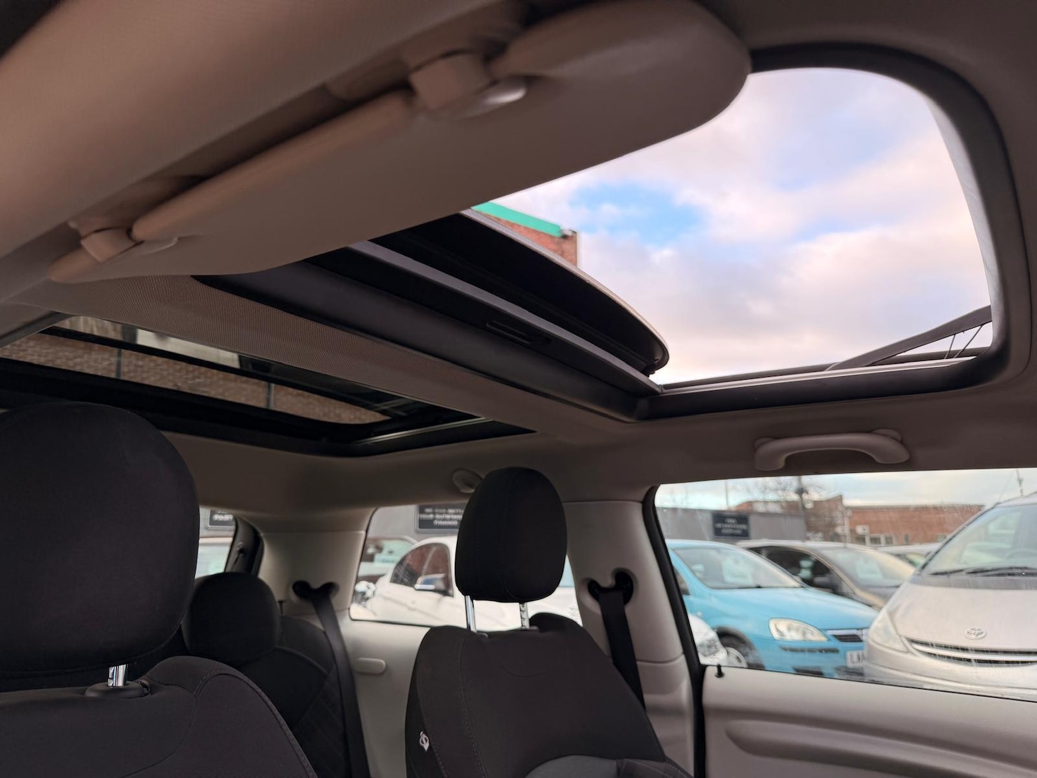 Used MINI Hatch 2014 for sale - 76997335: Photo 20